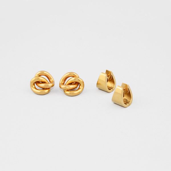 TWO PAIR OF GOLD EARRINGS  - Auction Jewelery, Watches and Silver - Casa d'Aste International Art Sale