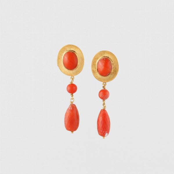 PAIR OF CORAL AND GOLD EARRINGS