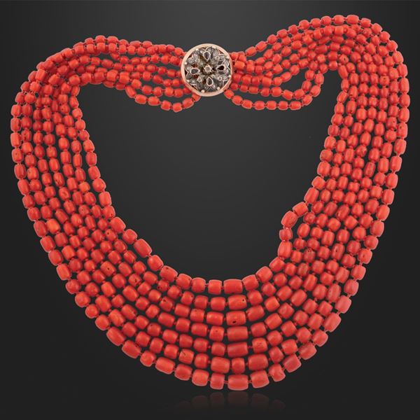 CORAL NECKLACE WITH DIAMOND, SAPPHIRE, GOLD AND SILVER CLASP