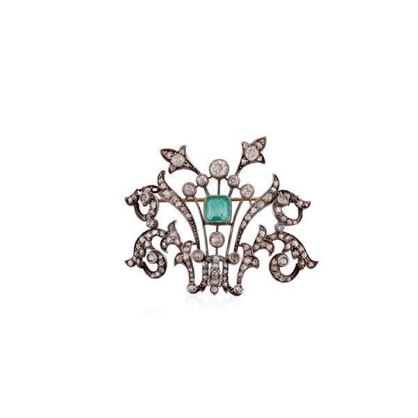 EMERALD, DIAMOND, GOLD AND SILVER BROOCH