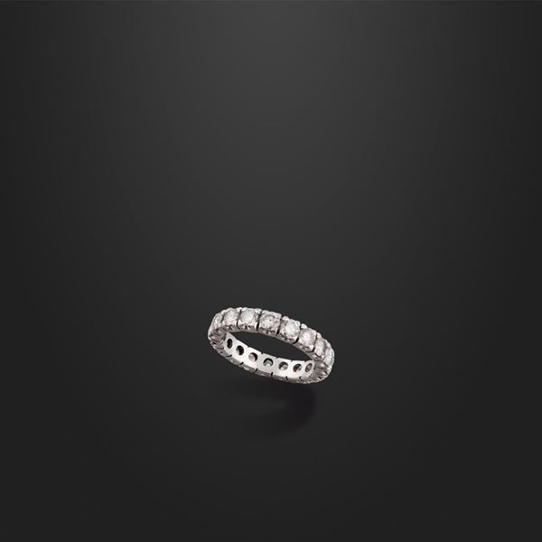 DIAMOND AND GOLD RING