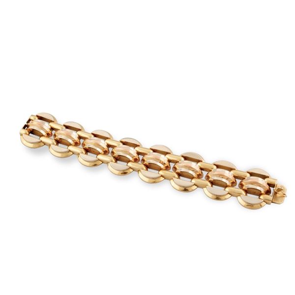 GOLD BRACELET
