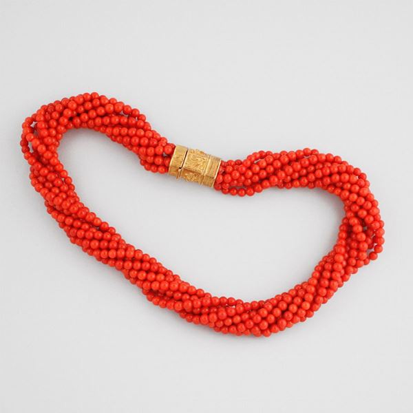 CORAL NECKLACE WITH GOLD CLASP  - Auction JEWELERY, WATCHES AND SILVER - Casa d'Aste International Art Sale