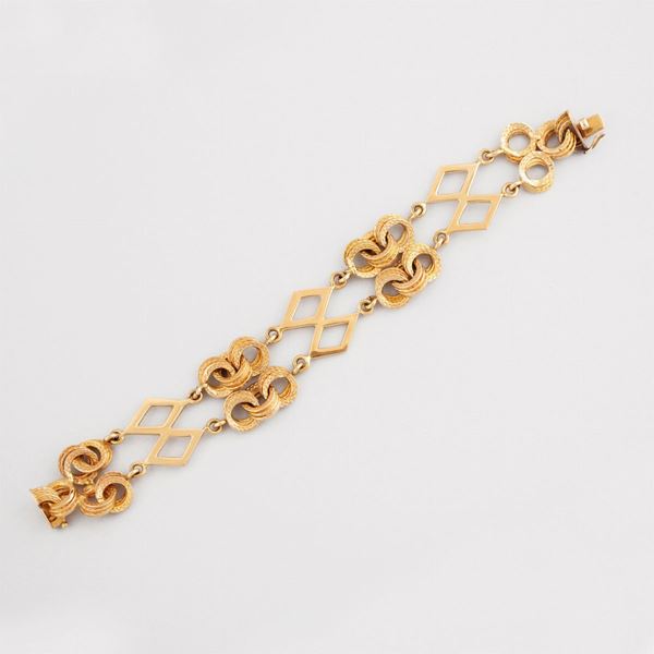 GOLD BRACELET