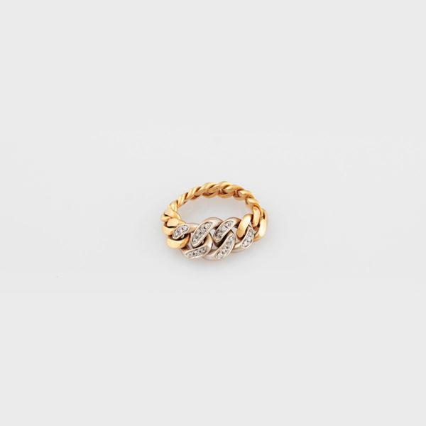 DIAMOND AND GOLD RING