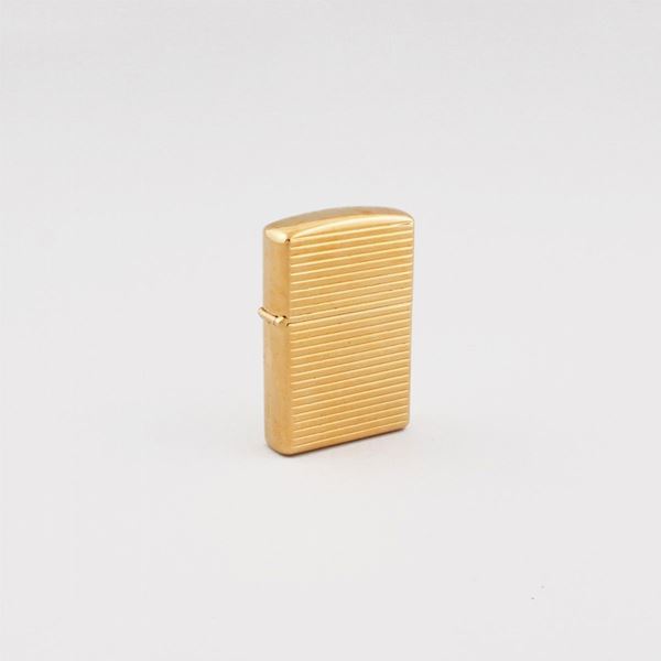 GOLD COVERED LIGHTER