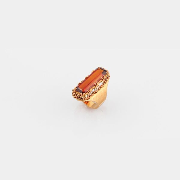 SYNTHETIC GEM AND GOLD RING