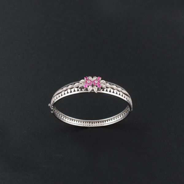 DIAMOND, RUBY AND GOLD BRACELET