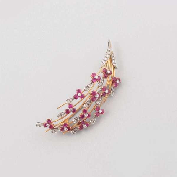 BROOCH