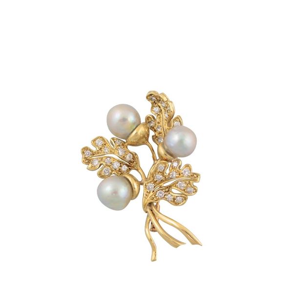 BROOCH