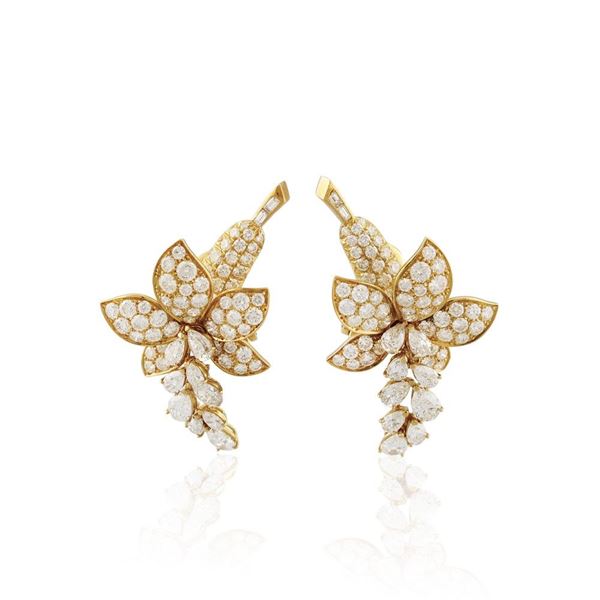 Pederzani : PAIR OF DIAMOND AND GOLD EARRINGS  - Auction Special Jewelery, Vintage signed - Casa d'Aste International Art Sale