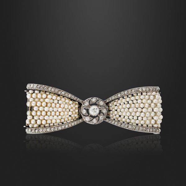 Cartier : DIAMOND, PEARL AND PLATINUM BROOCH  - Auction Special Jewelery, Vintage signed - Casa d'Aste International Art Sale