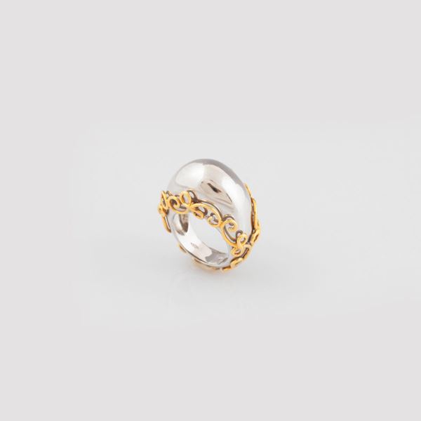 GOLD RING