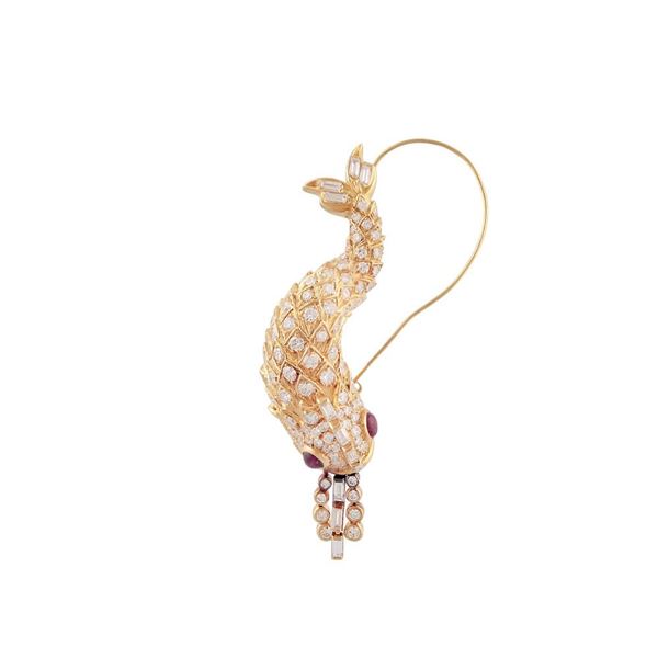EARRING
