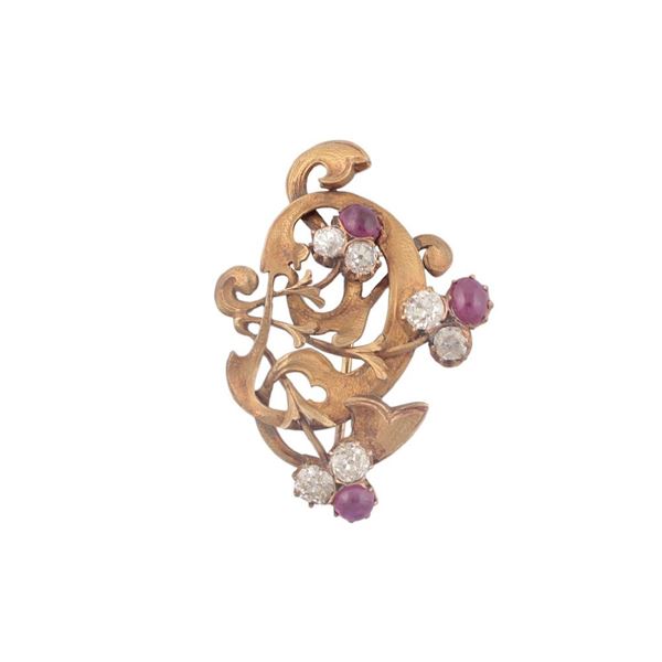 BROOCH