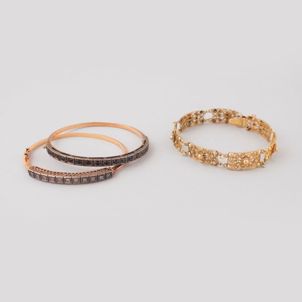 TRE BRACCIALI