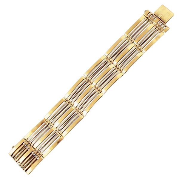 BRACELET