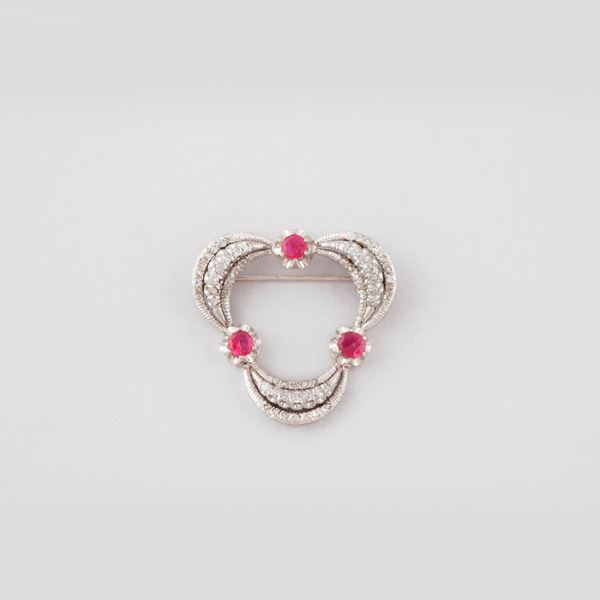 BROOCH