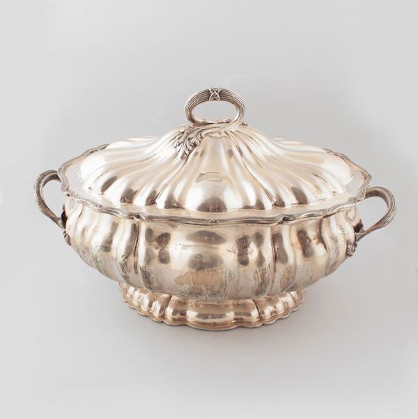 LEGUMIERA  - Asta Asta a Tempo Gioielli, Orologi e Argenti - Casa d'Aste International Art Sale