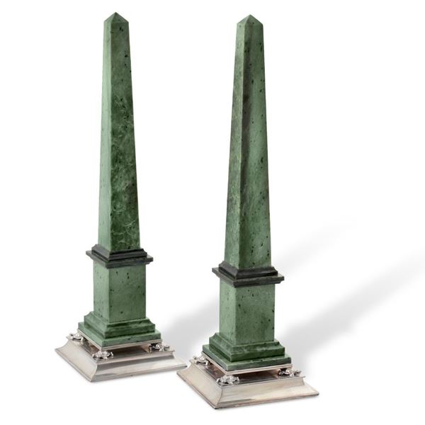 De Vecchi - A PAIR OF NEPHRITE OBELISCH