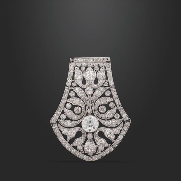 BROOCH