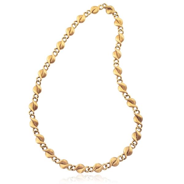 18Kt GOLD NECKLACE