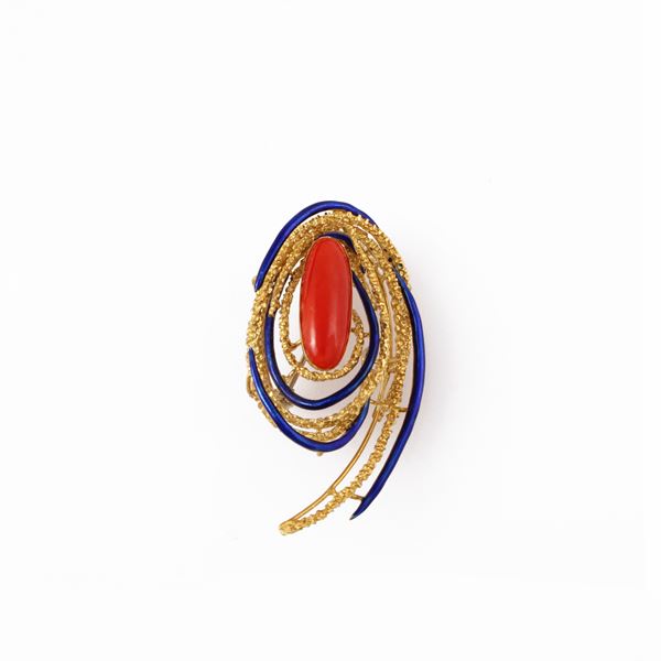 BROOCH