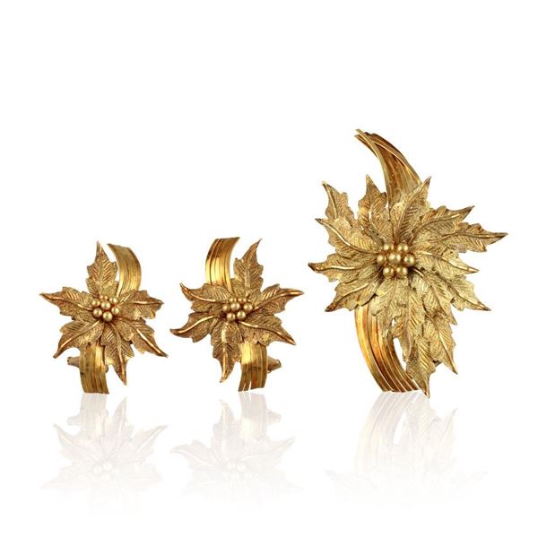 18Kt GOLD BROOCH AND EARRINGS