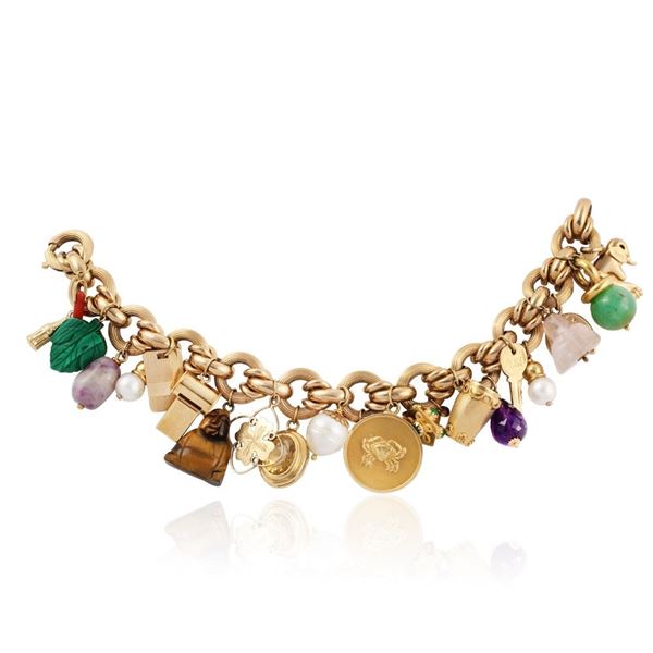 BRACELET