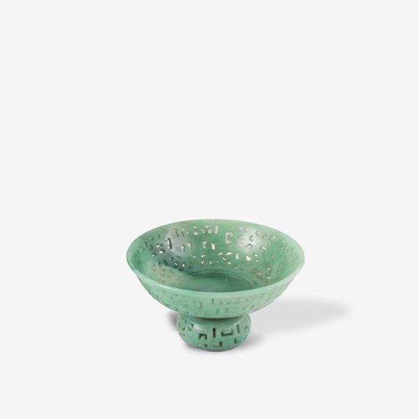 NEPHRITE CUP