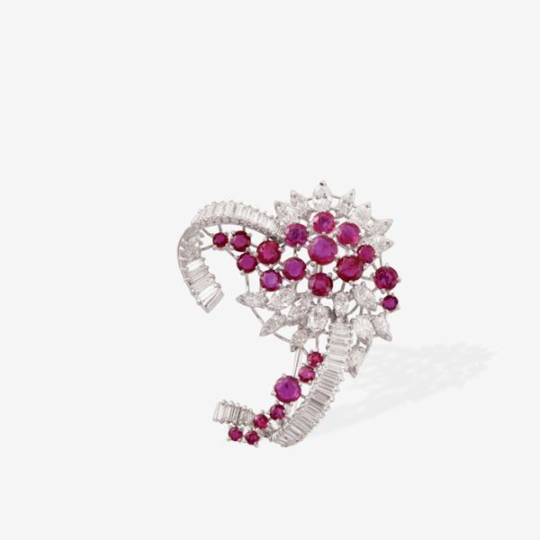 BROOCH