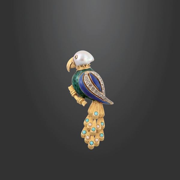 BROOCH