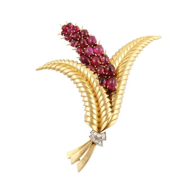 BROOCH