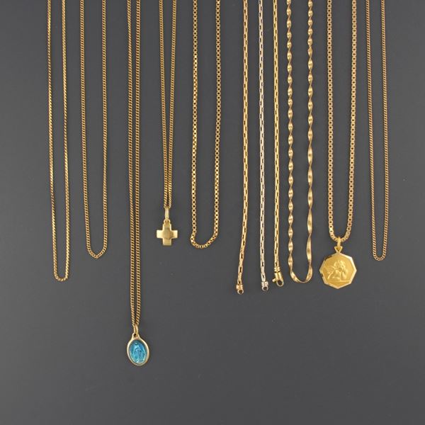 EIGHT CHAINS, THREE BRACELETS, TWO PENDANTS