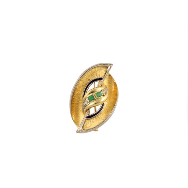 BROOCH