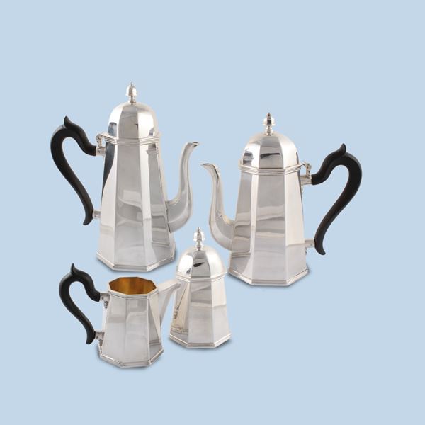 SERVIZIO DA TÈ E CAFFÈ  - Asta GIOIELLI IMPORTANTI, ARGENTI & OBJETS DE VERTU - Casa d'Aste International Art Sale