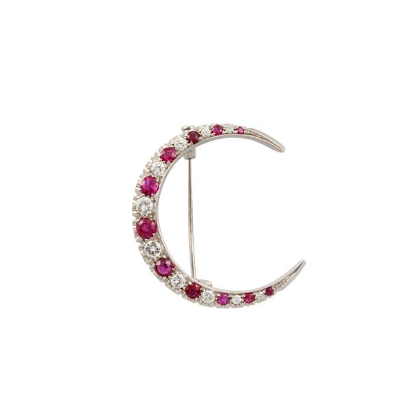 BROOCH
