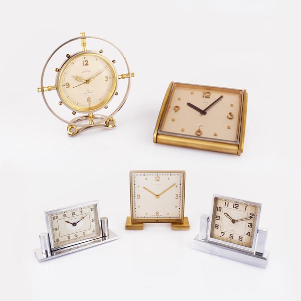 Lot of 5 desk clocks