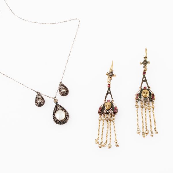 LOT OF EARRINGS AND NECKLACE