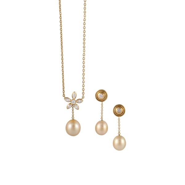 NECKLACE AND EARRINGS