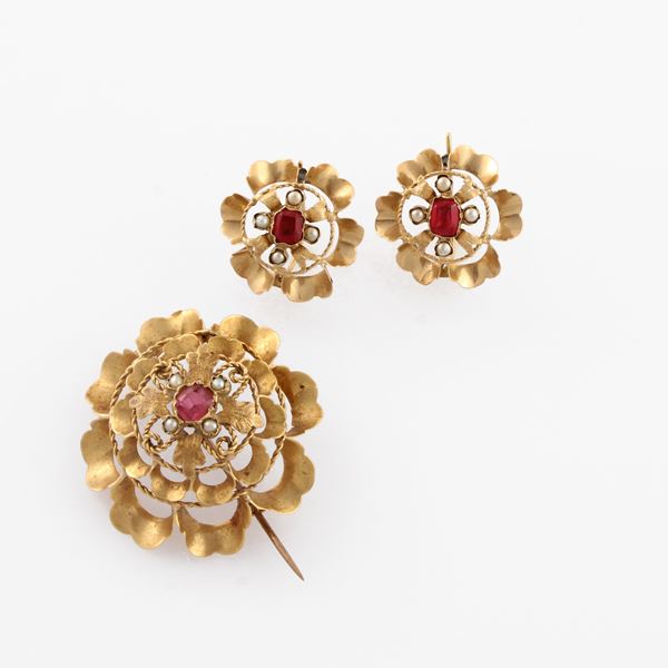 PARURE OF BROOCH AND EARRINGS