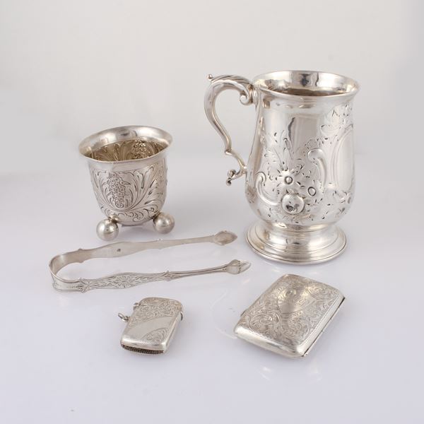 LOT OF MUG, TWO MATCH HOLDERS, TUMBLER AND TONGS  - Auction Summer Time Jewelry, Watches and Silver - Casa d'Aste International Art Sale