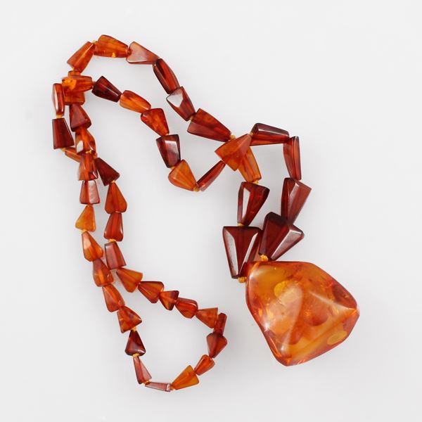 AMBER NECKLACE  - Auction Jewelery and Watches - Casa d'Aste International Art Sale