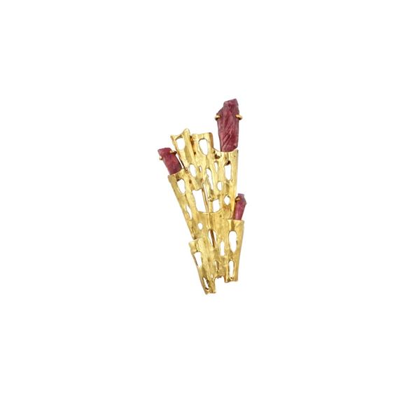 BROOCH