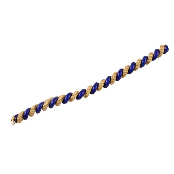 BRACCIALE, VENTRELLA