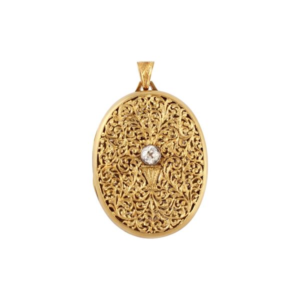 PORTRAIT PENDANT