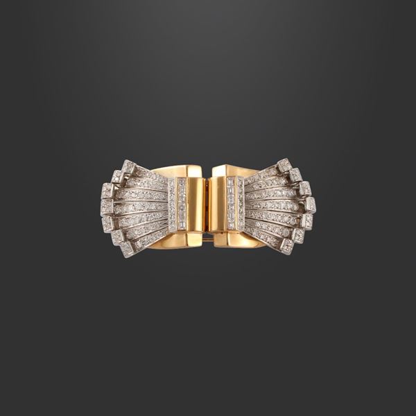 BROOCH 