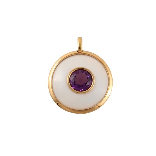 PENDANT *