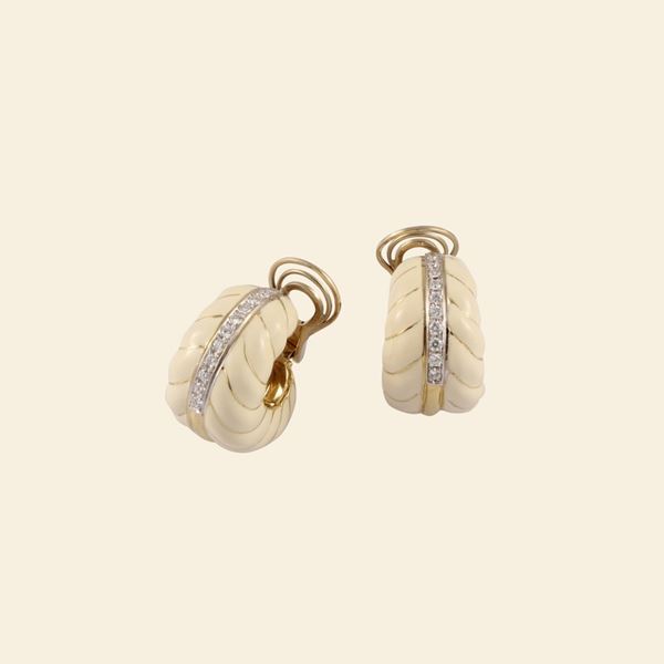 CLIP EARRINGS  - Auction Important Jewelry - Casa d'Aste International Art Sale