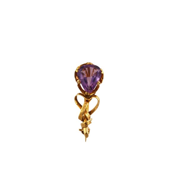 18KT GOLD AND AMETHIST BROOCH